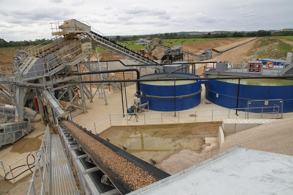 Grundon Sand & Gravel enjoy the benefits of a new PowerX Equipment Wash