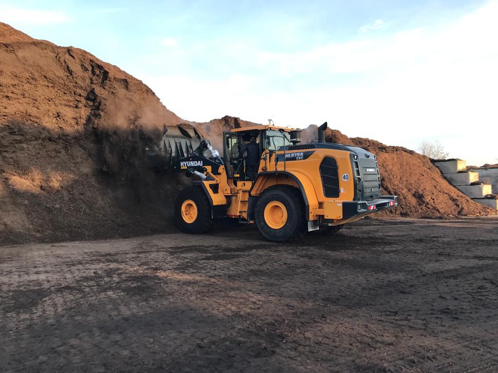 Hyundai Construction Equipment Europe introduces the HL975A CVT wheel