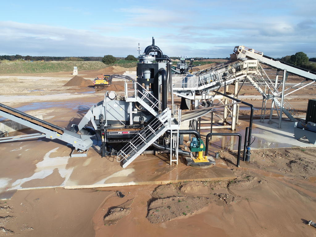North Lincs Sand & Gravel increase their processing power with twin