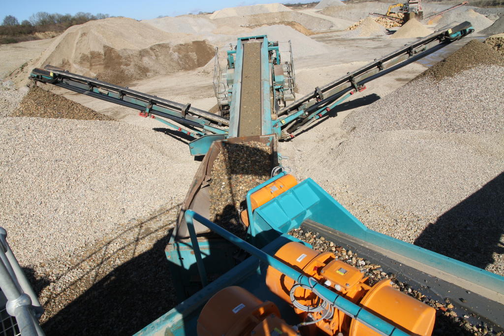 Fox Aggregates invest in a new AggReclaim System and a FinesReclaim