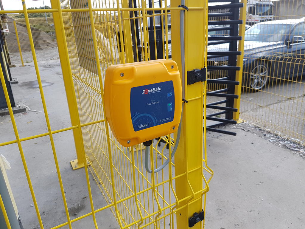 ZoneSafe Proximity Warning & Alert Systems Hub4