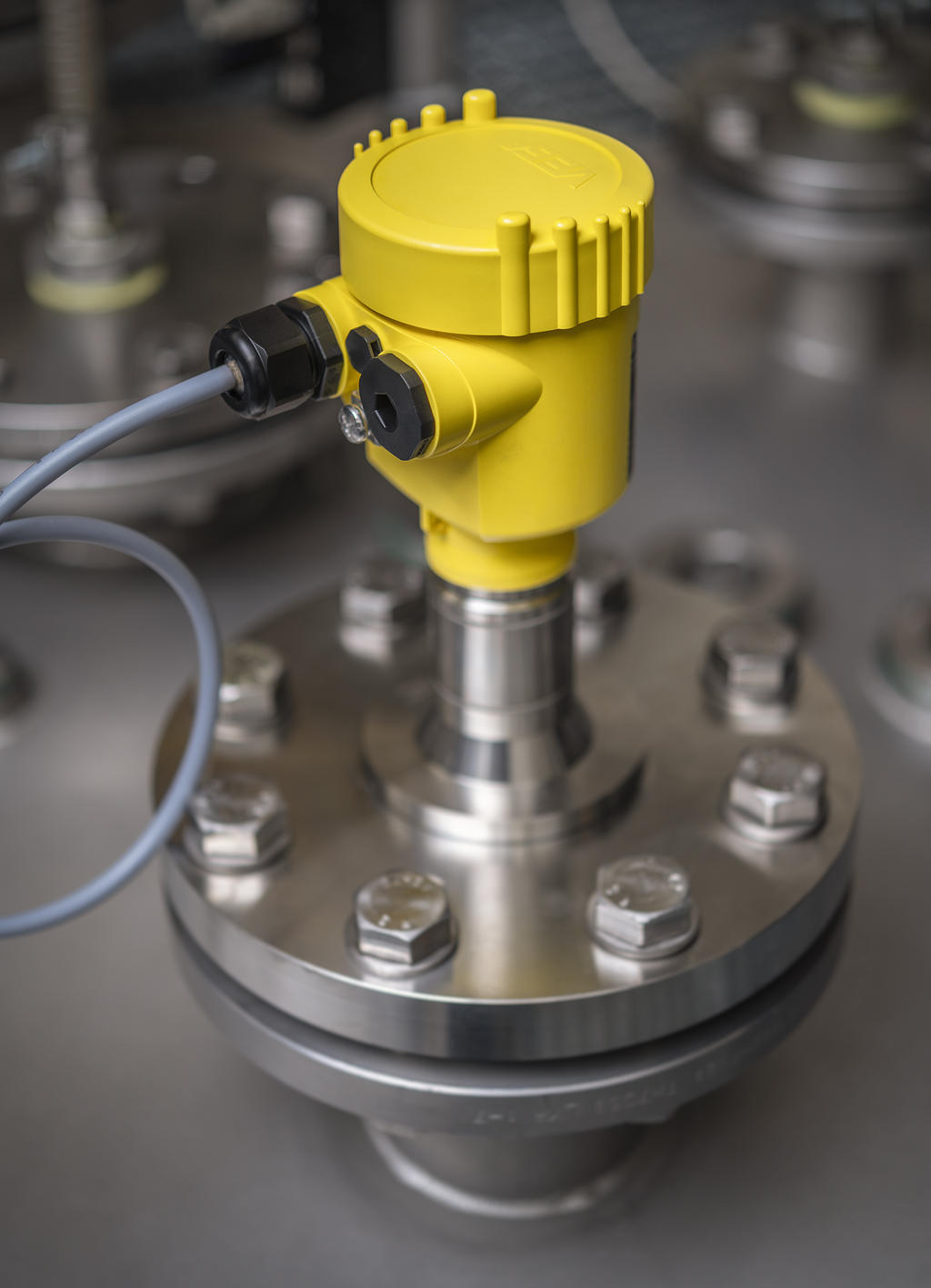 VEGA Radar Level sensor Simplicity, Safety and Security Hub4