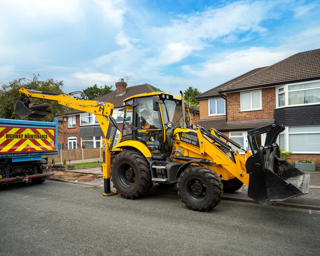 H&C Plant Hire invests in fleet of 20 JCB Backhoe Loaders. Hub4