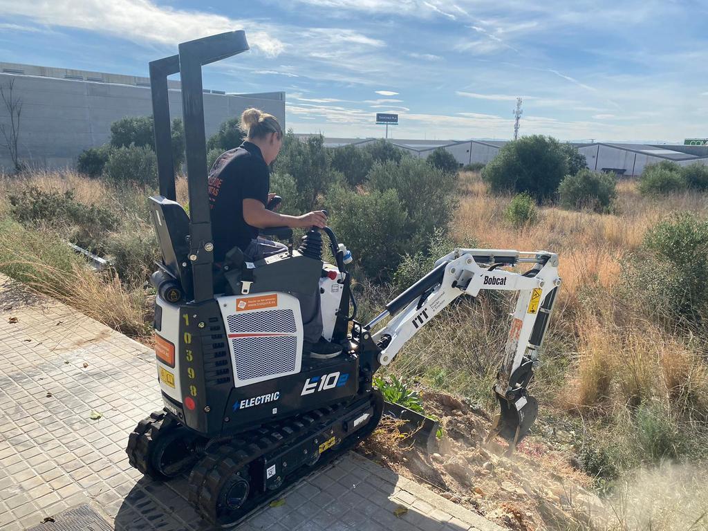 First Bobcat Electric MiniExcavator in Spain for Rent Hub4