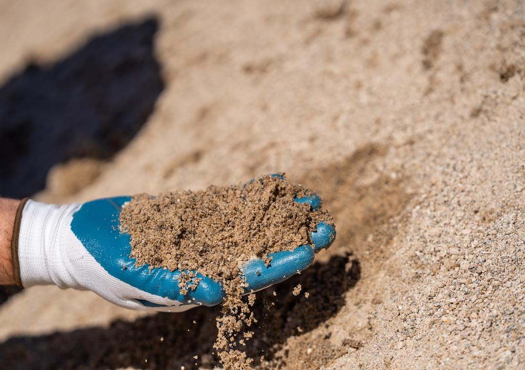 Recycle Sand Closing the gap: CDE launches symposium to (re)define waste recycling ...